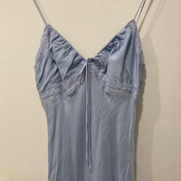 Princess Polly Emily Blue Maxi Dress with Tie Fastening at Bust & Lace Details - Picture 4 of 7